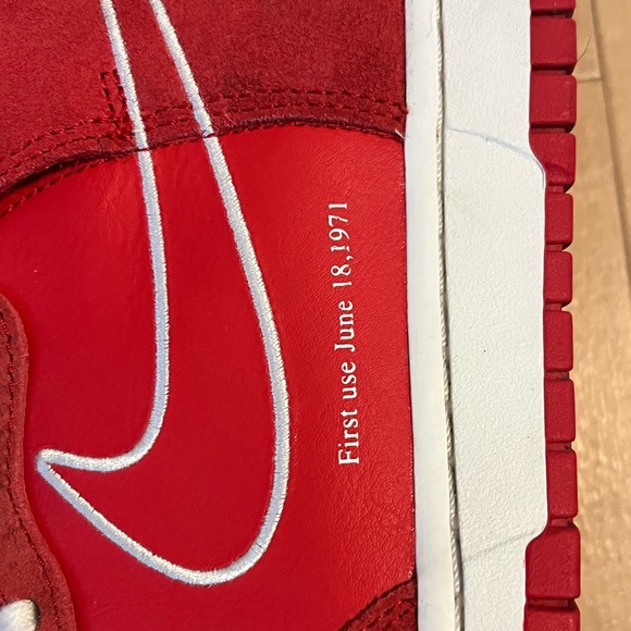 NIKE DUNK HIGH SE FIRST USE Size 9 - Picture 10 of 16